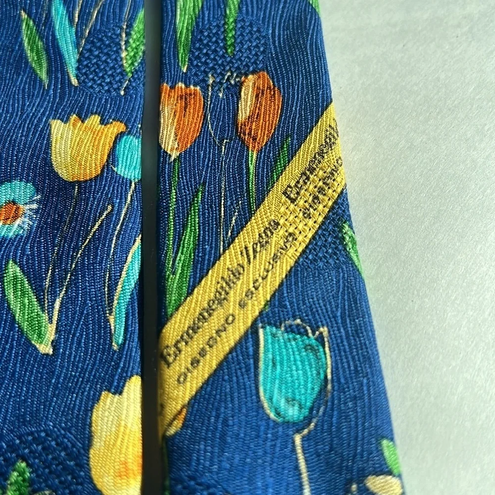 Ermenegildo Zegna 100% Silk Royal Blue Tie with Tulip Floral Novelty Print
